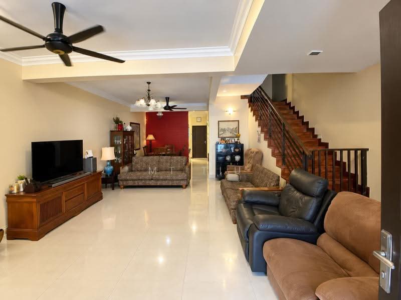 2.5-storey Terraced House for Sale in Bukit Antarabangsa (Ulu Kelang) - MT Tiu - Living Room - PropertyGuru.com.my