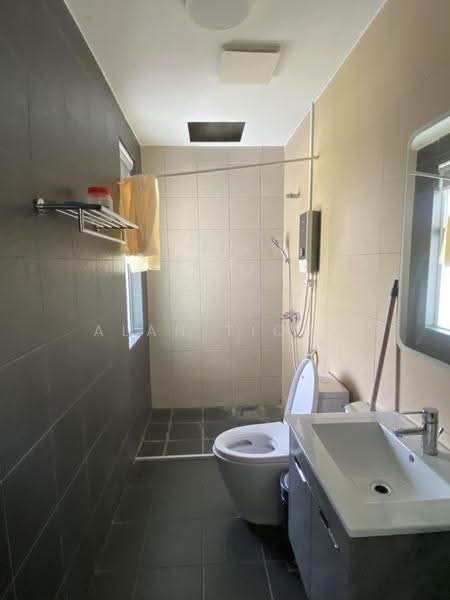 Semi-Detached House for Sale in Kota Kinabalu (Sabah) - Alan Tiong - Bathroom - PropertyGuru.com.my
