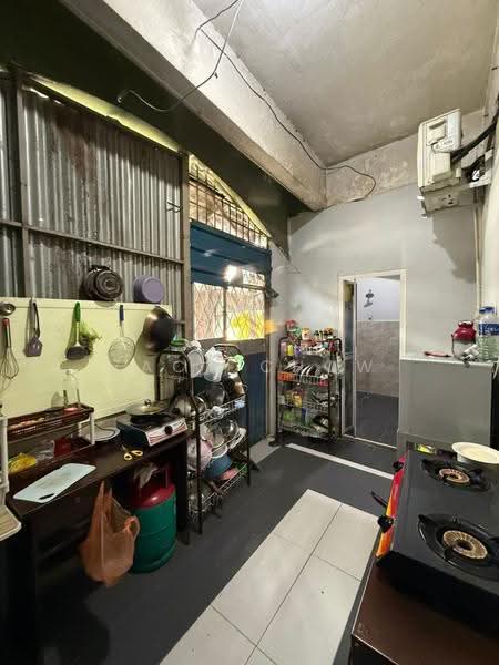 Shop for Sale in Taman Senai Utama (Kulai) - Zack Chow - Kitchen - PropertyGuru.com.my
