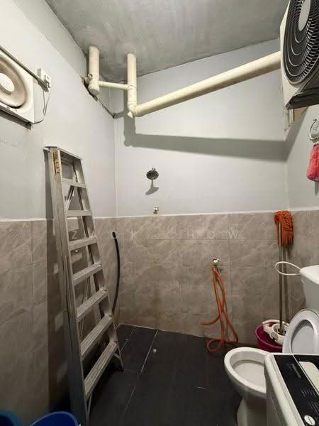 Shop for Sale in Taman Senai Utama (Kulai) - Zack Chow - Bathroom - PropertyGuru.com.my