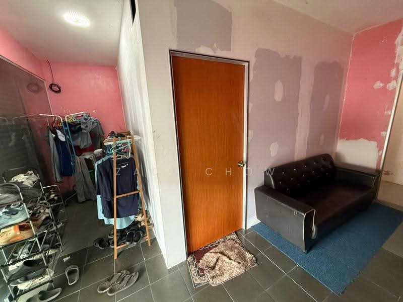Shop for Sale in Taman Senai Utama (Kulai) - Zack Chow - Interior - PropertyGuru.com.my