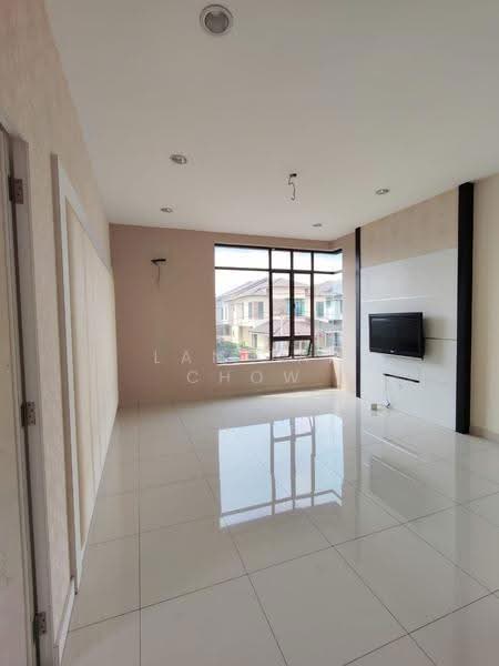Link Bungalow for Sale in Kluang (Johor) - Lan Tai Chow - Living Room - PropertyGuru.com.my