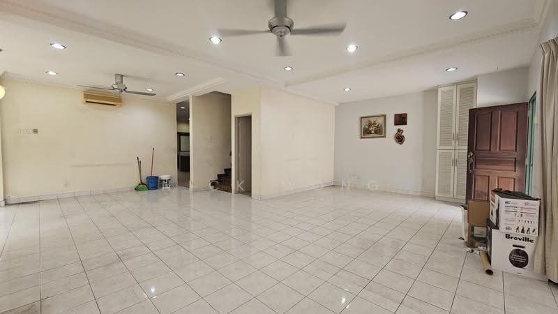 Rumah Berkembar untuk Dijual di Cheras (Kuala Lumpur) - Nick Wong - Living Room - PropertyGuru.com.my