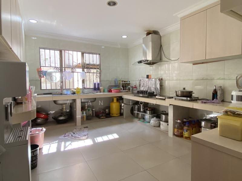 Semi-Detached House for Sale in Kota Kinabalu (Sabah) - Alan Tiong - Kitchen - PropertyGuru.com.my