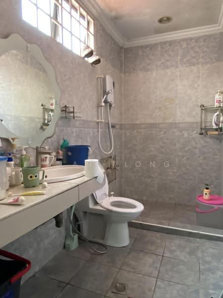 Semi-Detached House for Sale in Kota Kinabalu (Sabah) - Alan Tiong - Bathroom - PropertyGuru.com.my