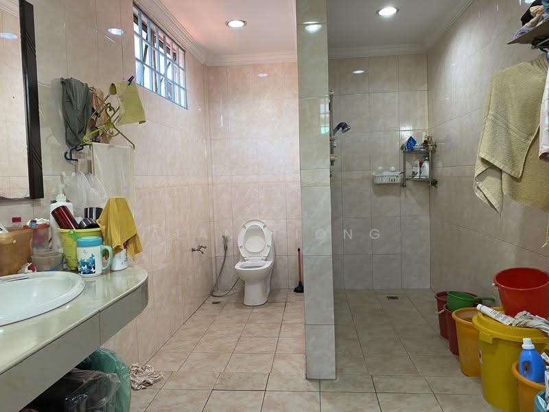 Semi-Detached House for Sale in Kota Kinabalu (Sabah) - Alan Tiong - Bathroom - PropertyGuru.com.my