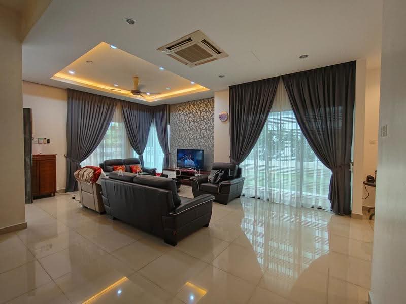 Bungalow House untuk Dijual di Taman Bukit Juru (Juru) - Anson Low - Living Room - PropertyGuru.com.my