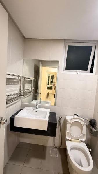 Kediaman Servis untuk Disewa di V Residence 3 @ Sunway Velocity - Alicia Choong - Bathroom - PropertyGuru.com.my