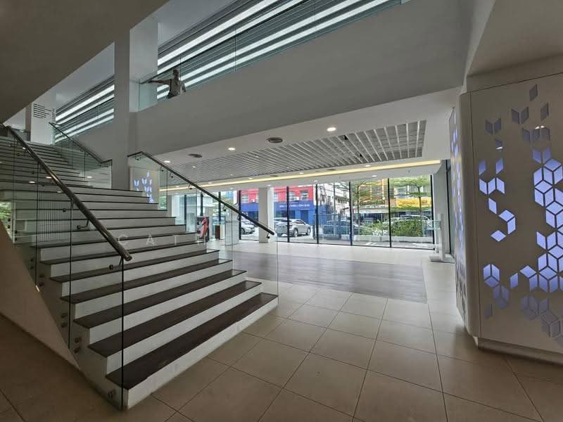 Banglo Komersial untuk Disewa di Bandar Botanic (Klang) - Catherine Tay - Entrance - PropertyGuru.com.my