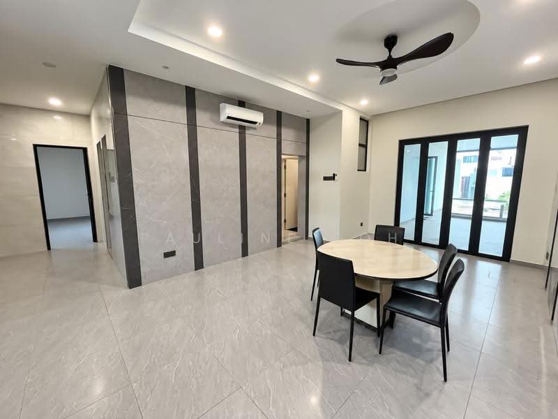Rumah Teres 2-Tingkat untuk Dijual di Taman Gaya (Ulu Tiram) - Pauline Goh - Dining Room - PropertyGuru.com.my
