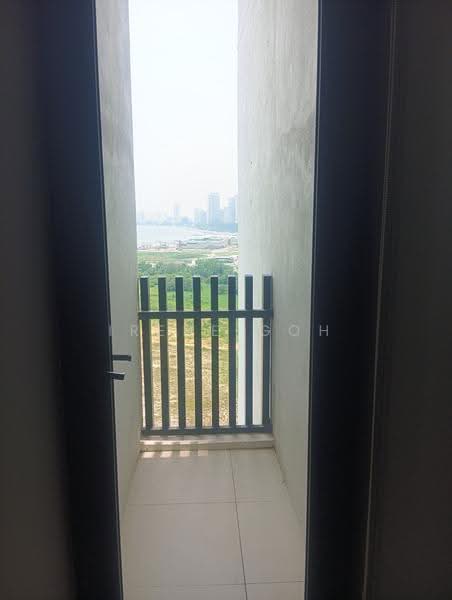 Kediaman Servis untuk Disewa di City of Dreams - Irene Goh - Balcony - PropertyGuru.com.my