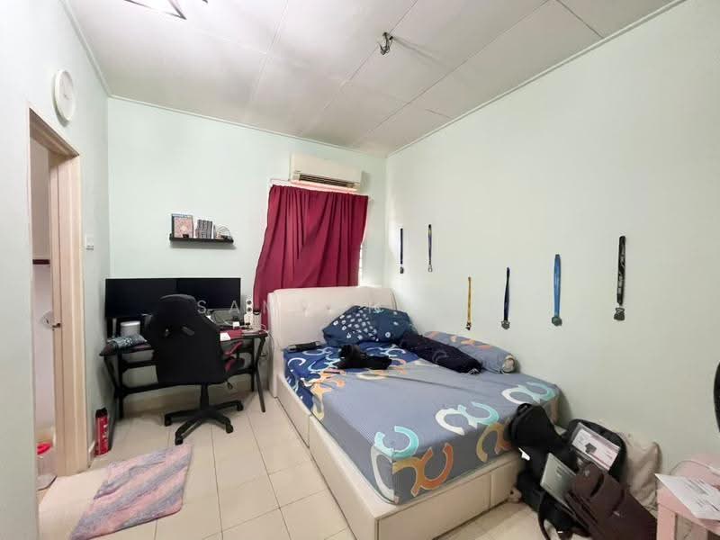2-storey Terraced House for Sale in Saujana Rawang (Rawang) - Samson Lee - Bedroom - PropertyGuru.com.my