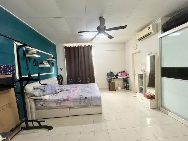 2-storey Terraced House for Sale in Saujana Rawang (Rawang) - Samson Lee - Bedroom - PropertyGuru.com.my