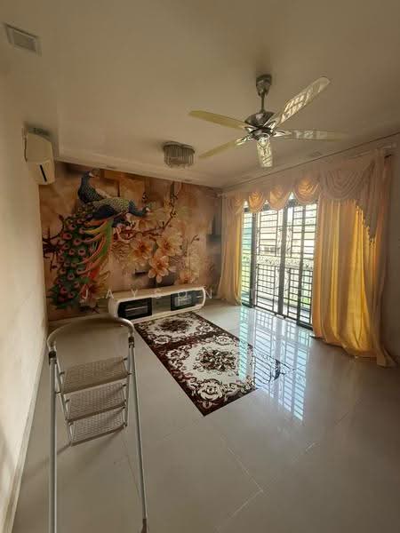 Pangsapuri untuk Disewa di Larkin Residence (Phase One) - Jayson Teo - Living Room - PropertyGuru.com.my