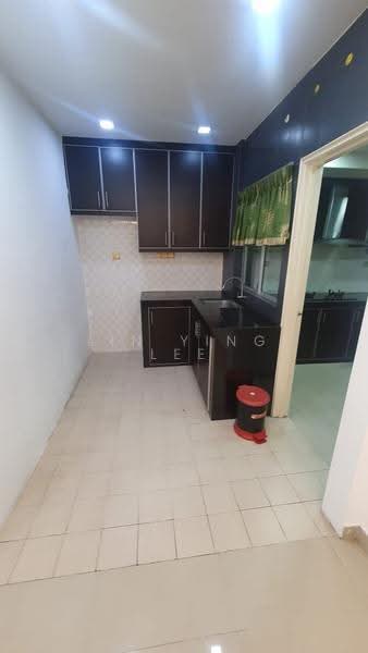 Condominium for Sale at Kinrara Mas - Lin Ying Lee - Kitchen - PropertyGuru.com.my