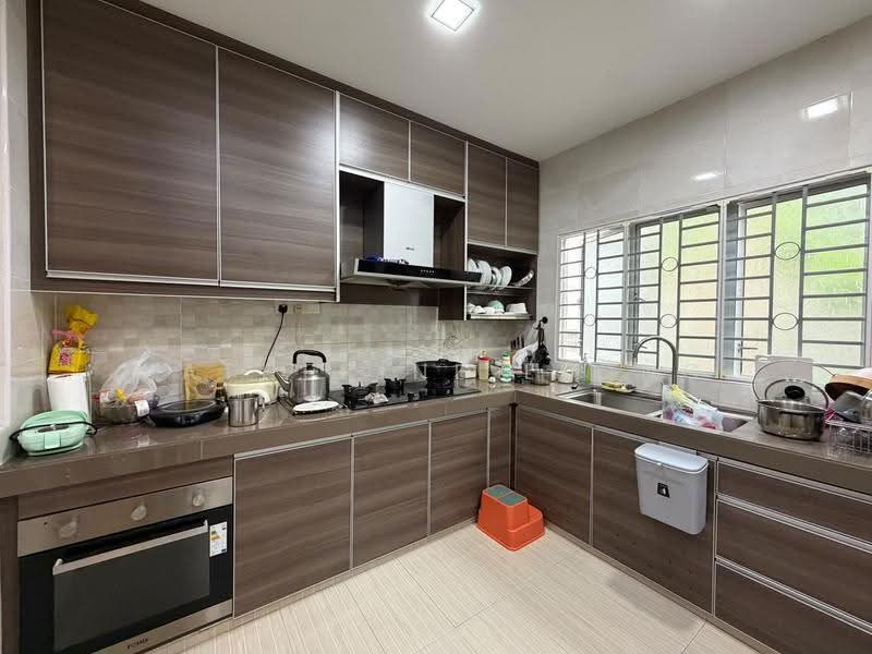 2-storey Terraced House for Rent in Sungai Buloh (Selangor) - Katherine Leong - Kitchen - PropertyGuru.com.my