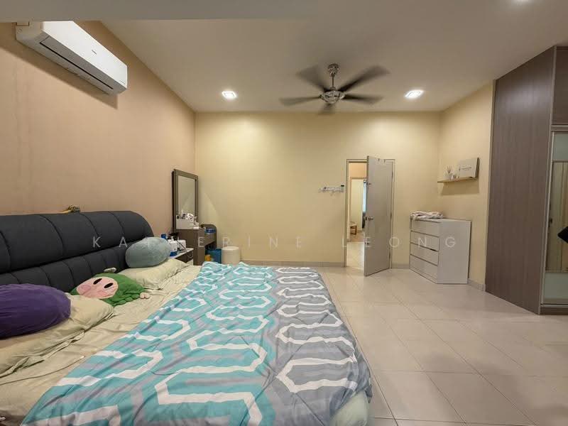 2-storey Terraced House for Rent in Sungai Buloh (Selangor) - Katherine Leong - Bedroom - PropertyGuru.com.my