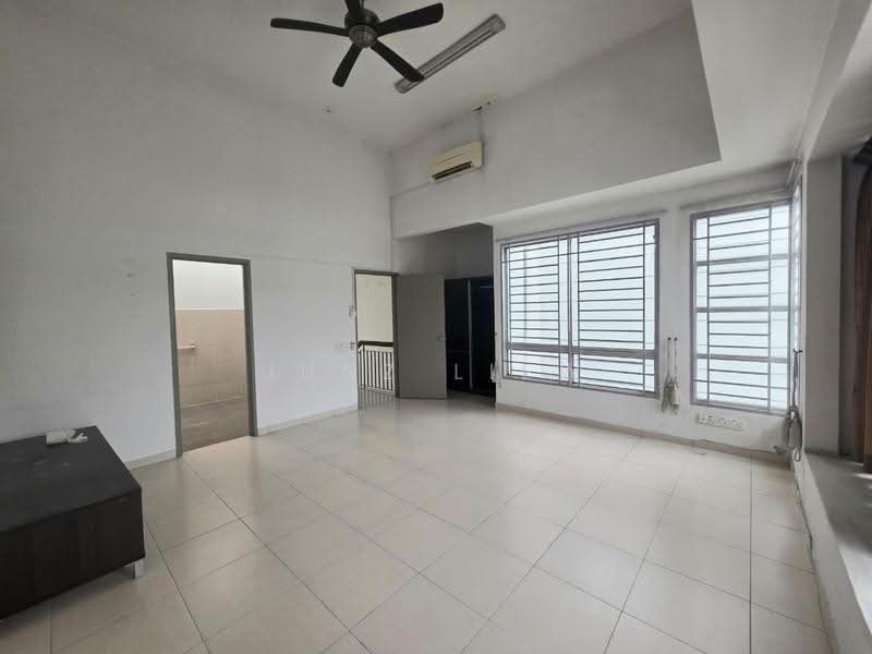 Rumah Teres 2-Tingkat untuk Dijual di Setia Tropika (Johor Bahru) - Junz Liew - PropertyGuru.com.my