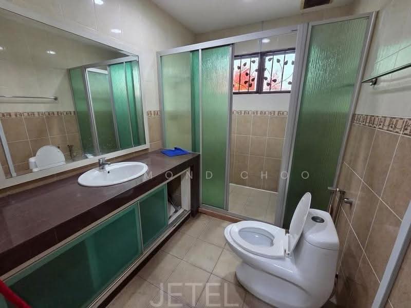 2-storey Terraced House for Sale in Bandar Bukit Tinggi (Klang) - Raymond Choo - Bathroom - PropertyGuru.com.my