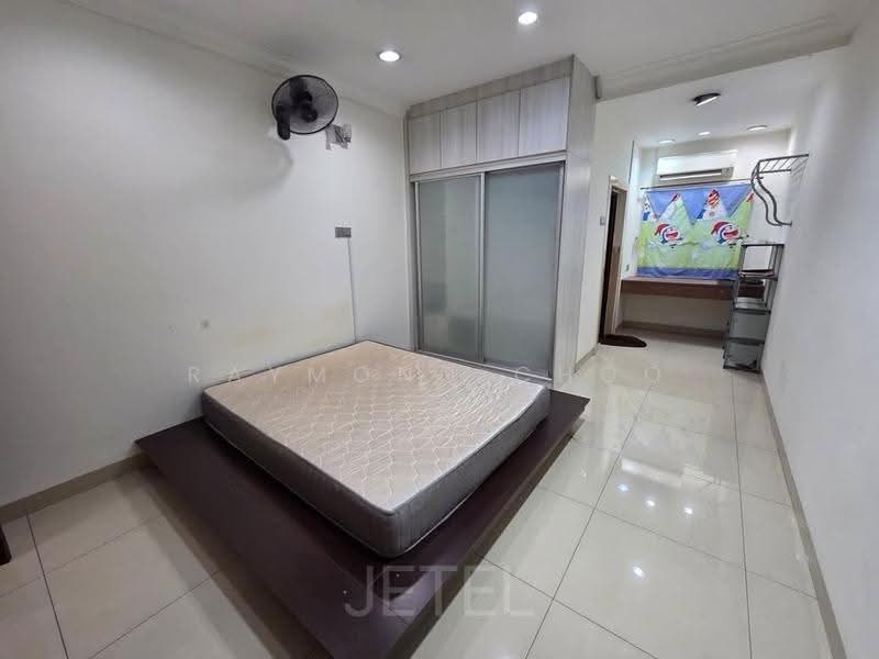 2-storey Terraced House for Sale in Bandar Bukit Tinggi (Klang) - Raymond Choo - Bedroom - PropertyGuru.com.my