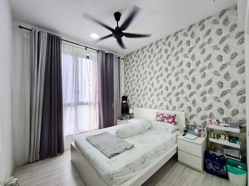 Service Residence for Sale at Serviced Residence @ Fera Residence @ The Quartz WM - Zul Syafiq - Bedroom - PropertyGuru.com.my