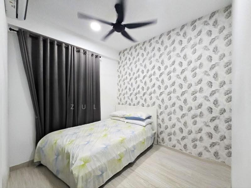Service Residence for Sale at Serviced Residence @ Fera Residence @ The Quartz WM - Zul Syafiq - Bedroom - PropertyGuru.com.my