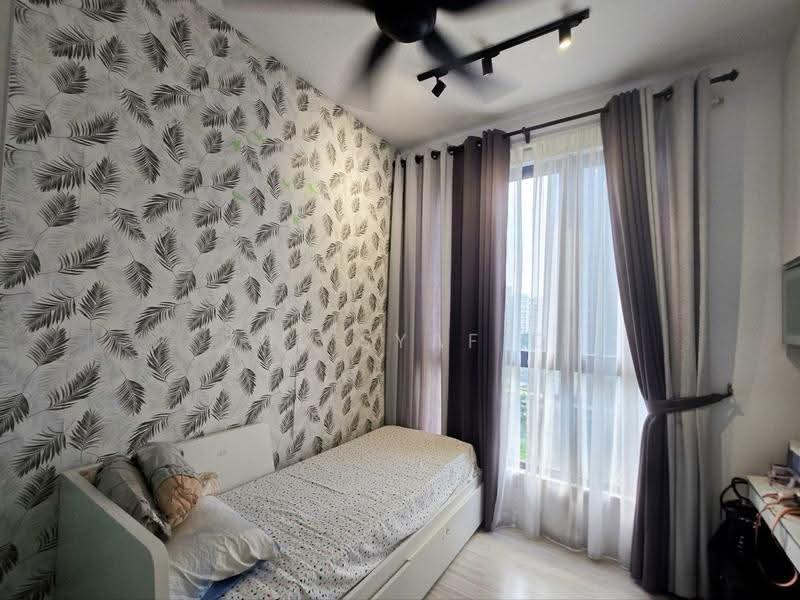 Service Residence for Sale at Serviced Residence @ Fera Residence @ The Quartz WM - Zul Syafiq - Bedroom - PropertyGuru.com.my