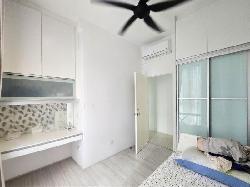 Service Residence for Sale at Serviced Residence @ Fera Residence @ The Quartz WM - Zul Syafiq - Bedroom - PropertyGuru.com.my