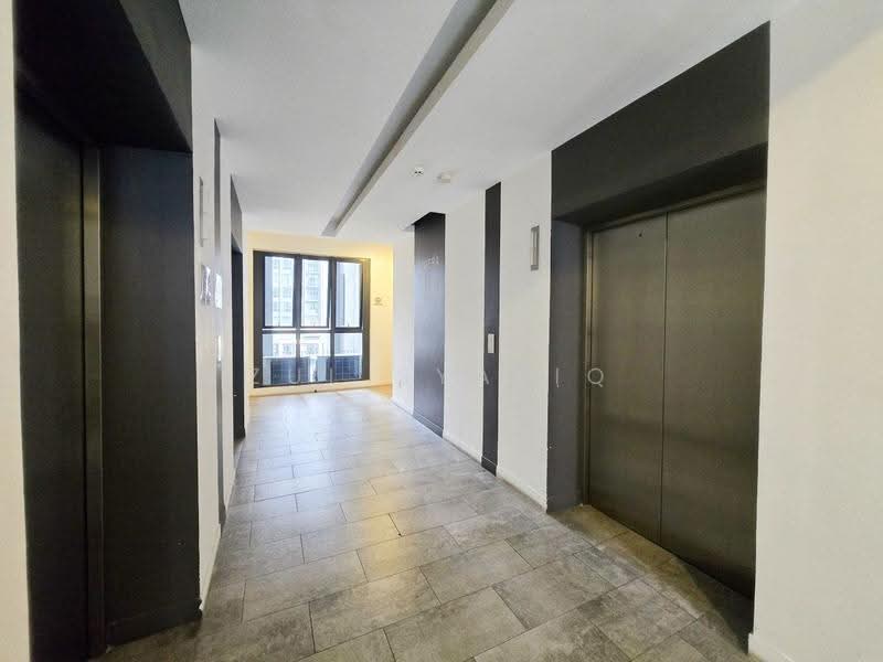 Service Residence for Sale at Serviced Residence @ Fera Residence @ The Quartz WM - Zul Syafiq - Corridor - PropertyGuru.com.my