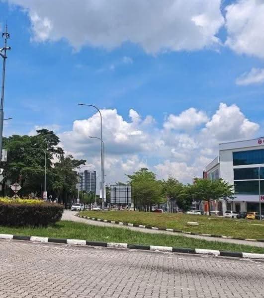 Shop for Sale in Taman Molek (Johor Bahru) - Phang Elainne - Exterior - PropertyGuru.com.my