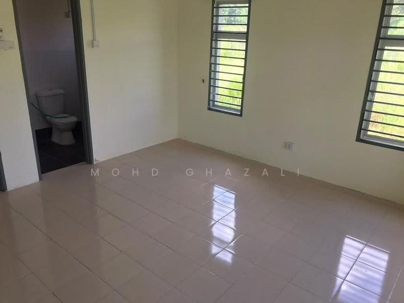Semi-Detached House for Sale in Dengkil (Selangor) - Mohd Ghazali - PropertyGuru.com.my