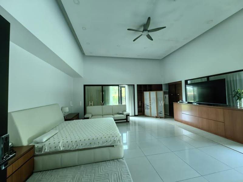 Bungalow House for Rent in Leisure Farm (Gelang Patah) - Lihyi Liew - Bedroom - PropertyGuru.com.my