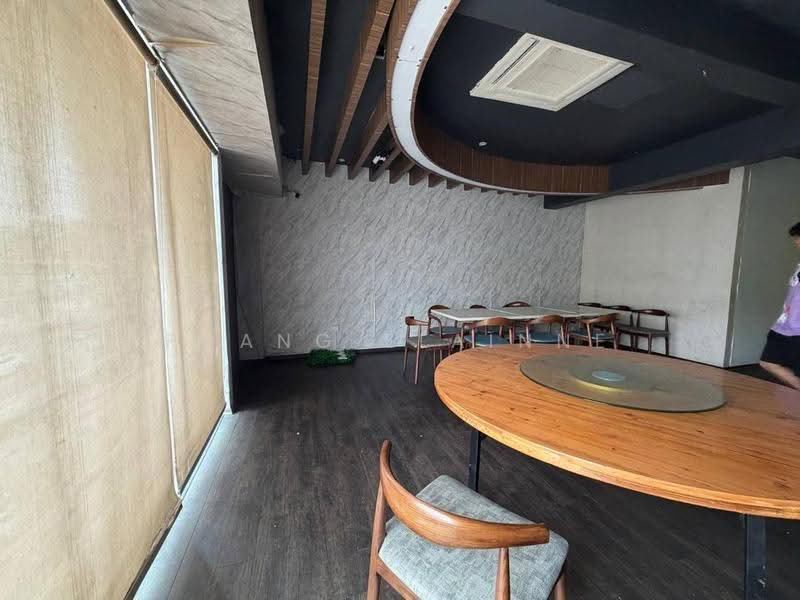Shop for Rent in Taman Pelangi (Johor Bahru) - Phang Elainne - Dining Room - PropertyGuru.com.my