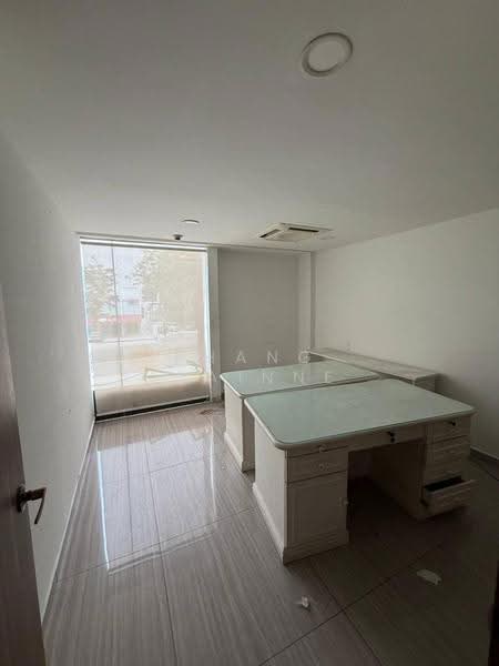 Shop for Rent in Taman Pelangi (Johor Bahru) - Phang Elainne - PropertyGuru.com.my