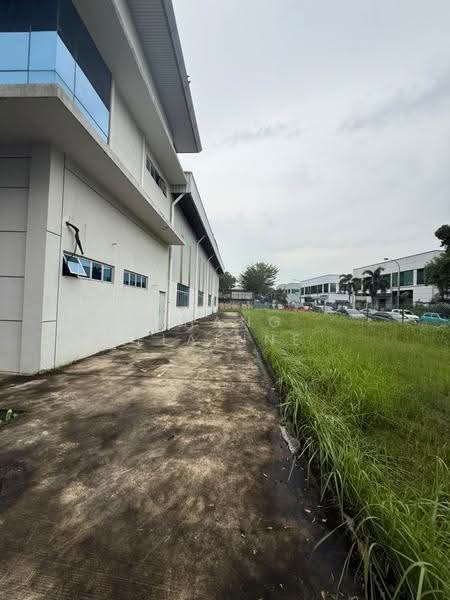 Detached Factory for Rent in Indahpura Industrial Park (Kulai) - Phang Elainne - Exterior - PropertyGuru.com.my