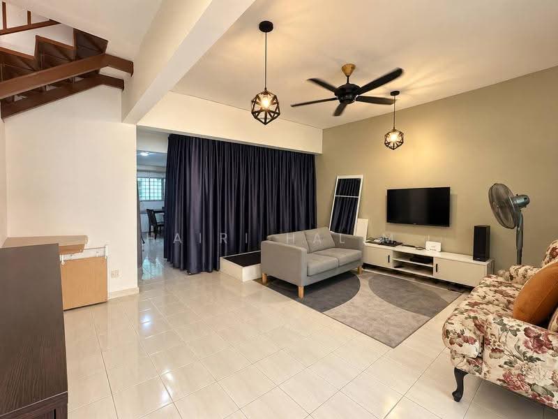 Rumah Teres 2-Tingkat untuk Dijual di Bandar Saujana Putra (Tanjong Duabelas) - Hairi Halim - PropertyGuru.com.my