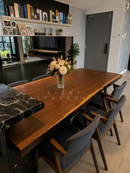 Condominium for Rent at Lakefront Residence - Aizat Saifulrullah - Dining Room - PropertyGuru.com.my