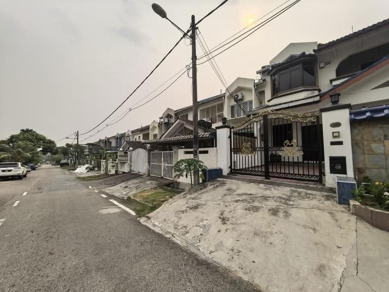 2-storey Terraced House for Sale in Johor Bahru (Johor) - Carson . - Exterior - PropertyGuru.com.my