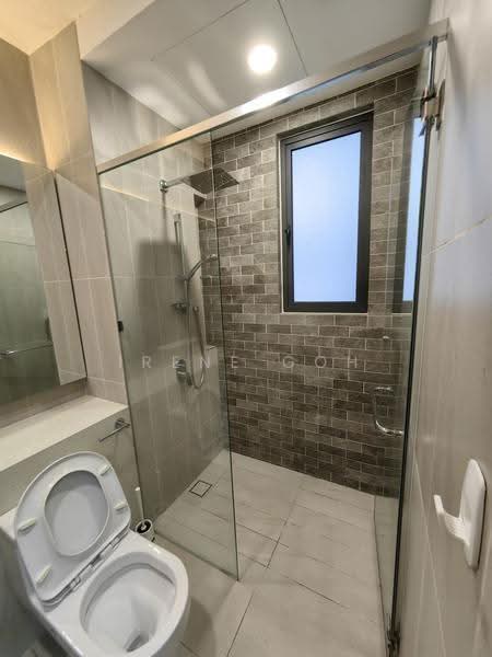 Condominium for Rent at Queens Residences Q1 @ Queens Waterfront - Irene Goh - Bathroom - PropertyGuru.com.my