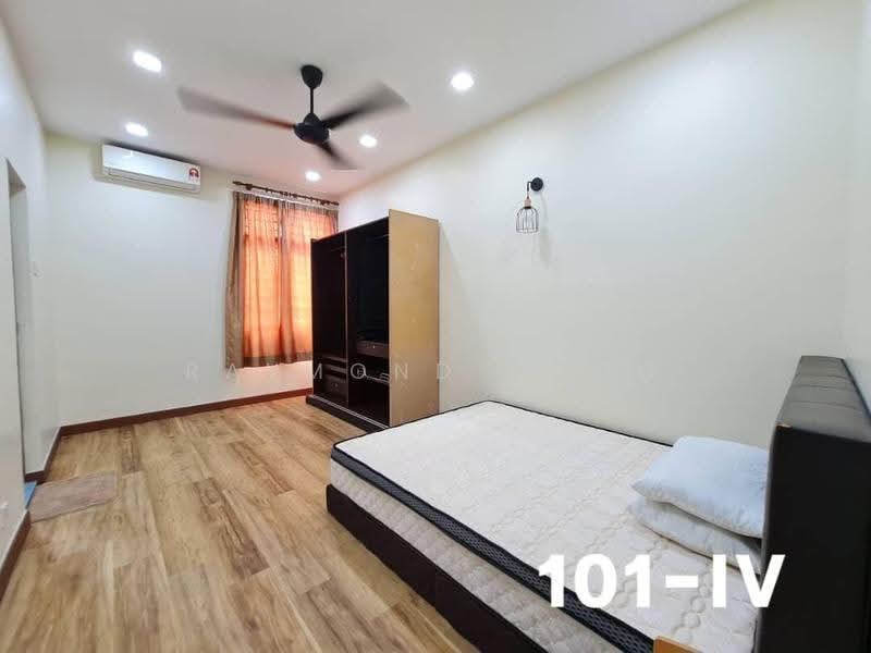 2-storey Terraced House for Rent in Bandar Bukit Tinggi (Klang) - Raymond Choo - Bedroom - PropertyGuru.com.my