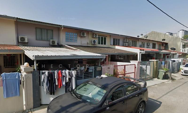 2-storey Terraced House for Sale in Sri Petaling (Kuala Lumpur) - Hector Cheah - Exterior - PropertyGuru.com.my