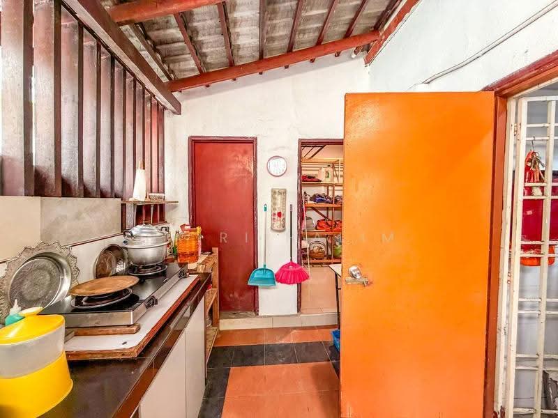 Rumah Teres 2-Tingkat untuk Dijual di Bandar Saujana Putra (Tanjong Duabelas) - Hairi Halim - PropertyGuru.com.my