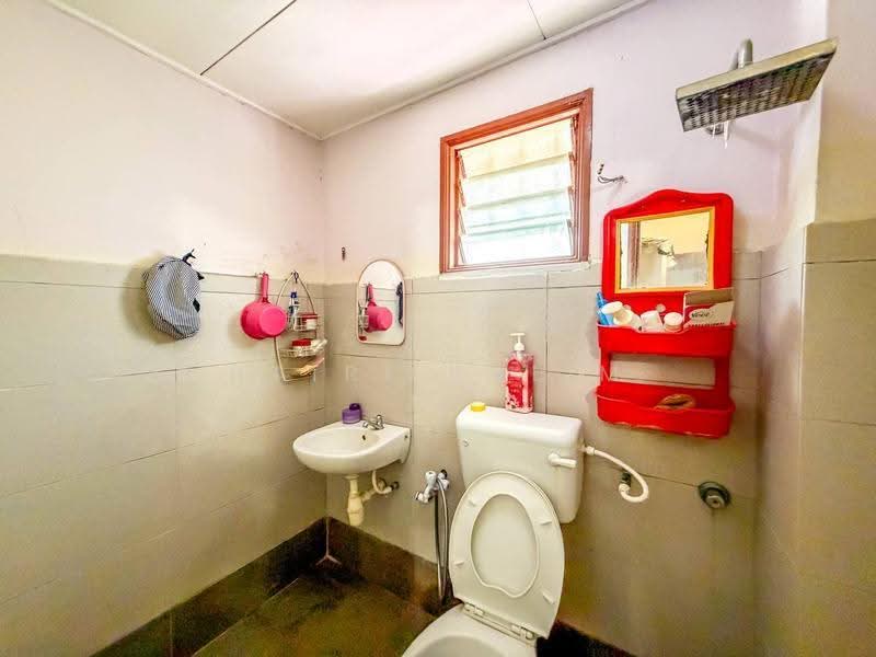 Rumah Teres 2-Tingkat untuk Dijual di Bandar Saujana Putra (Tanjong Duabelas) - Hairi Halim - PropertyGuru.com.my