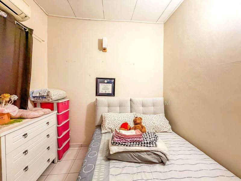 Rumah Teres 2-Tingkat untuk Dijual di Bandar Saujana Putra (Tanjong Duabelas) - Hairi Halim - PropertyGuru.com.my