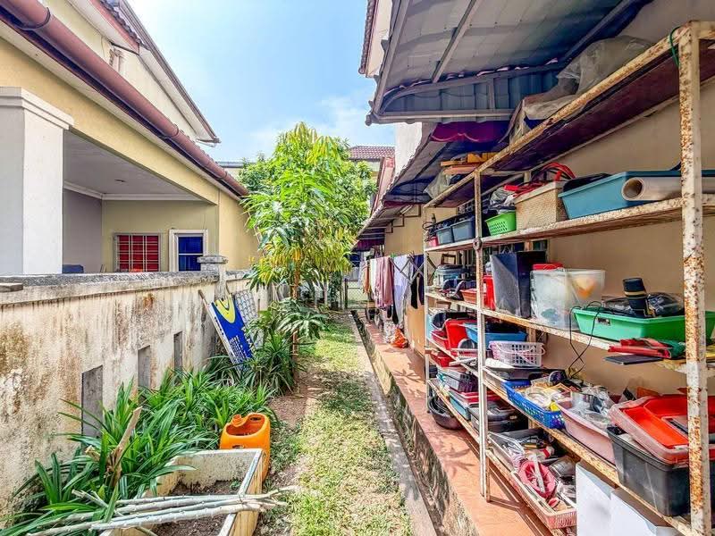 Rumah Teres 2-Tingkat untuk Dijual di Bandar Saujana Putra (Tanjong Duabelas) - Hairi Halim - PropertyGuru.com.my
