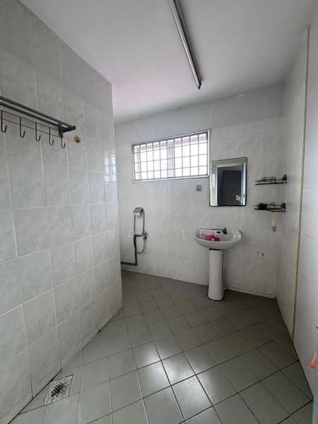 Rumah Teres 2-Tingkat untuk Dijual di Taman Nanyang (Batu) - Mandy Liew - Bathroom - PropertyGuru.com.my