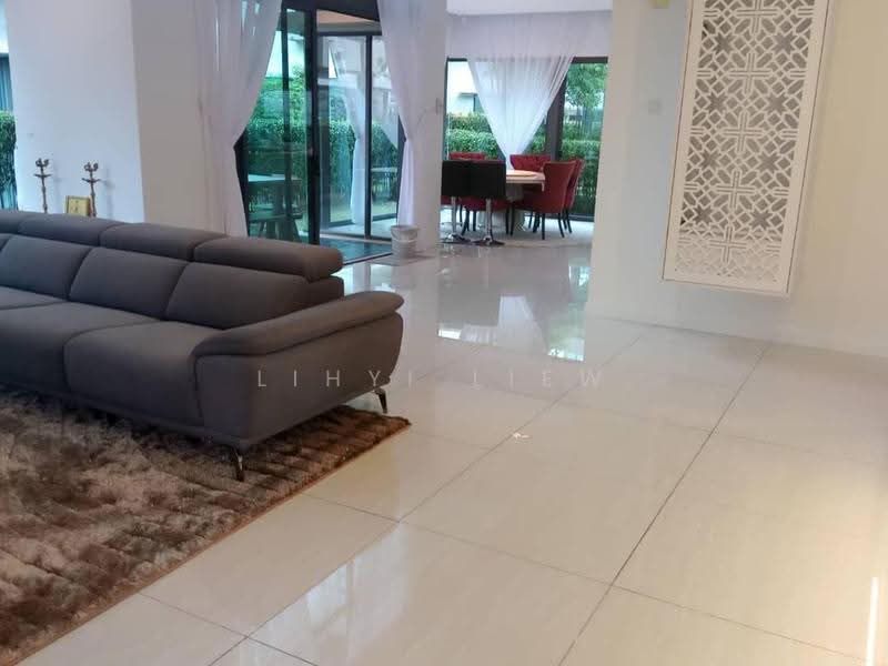 Semi-Detached House for Sale in Leisure Farm (Gelang Patah) - Lihyi Liew - Living Room - PropertyGuru.com.my