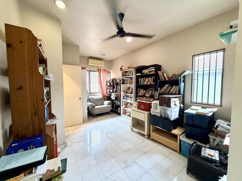 Rumah Teres untuk Dijual di Seksyen 5 (Kota Damansara) - Mohd Aizat Saiful Bahri - Study - PropertyGuru.com.my