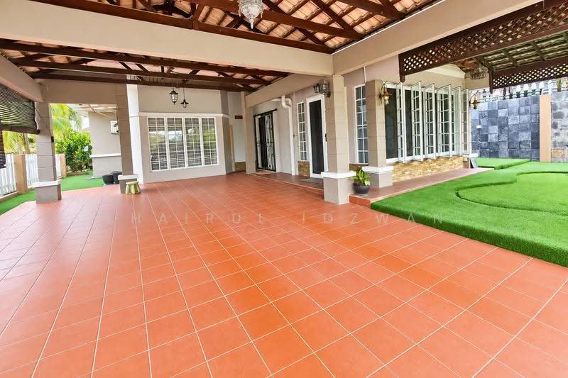 Bungalow House for Sale in Lavender Heights (Senawang) - Khairul Idzwan - Exterior - PropertyGuru.com.my