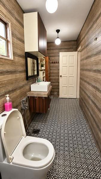 Bungalow House for Sale in Lavender Heights (Senawang) - Khairul Idzwan - Bathroom - PropertyGuru.com.my